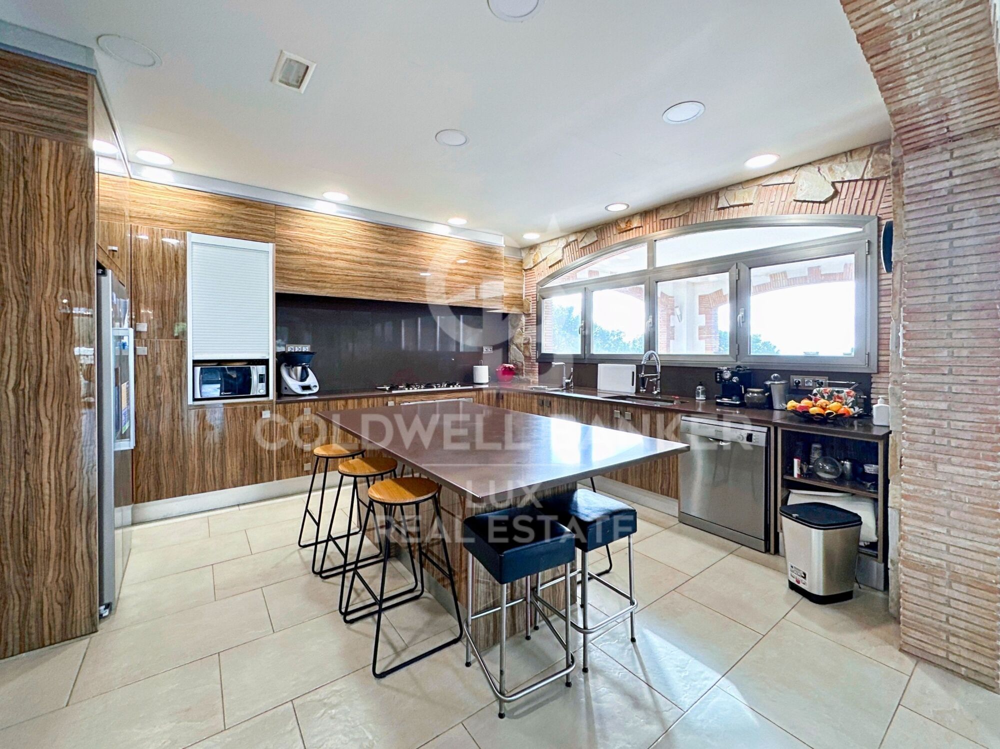 Luxury villa in Vilajuïga, 9 km from the beaches of the Costa Brava