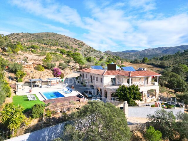 Haus zum Verkauf mit Touristenlizenz in Vilajuïga