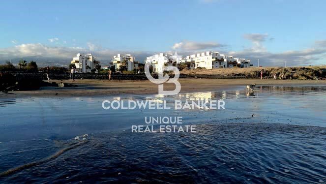 New construction villa 150 m from the beach. MEDANO HOUSE RESIDENTIAL