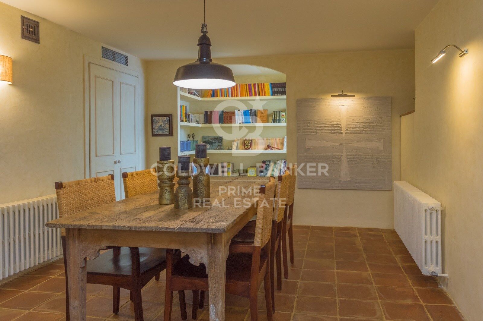 For Sale fully renovated Townhouse with panoramic views in the center of Begur, Costa Brava
