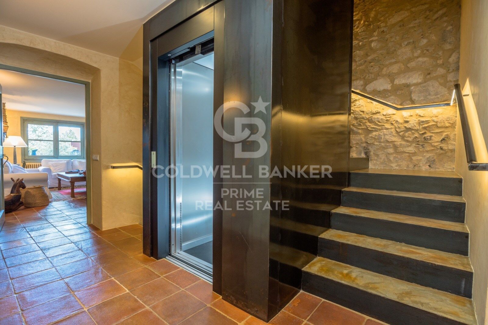 For Sale fully renovated Townhouse with panoramic views in the center of Begur, Costa Brava