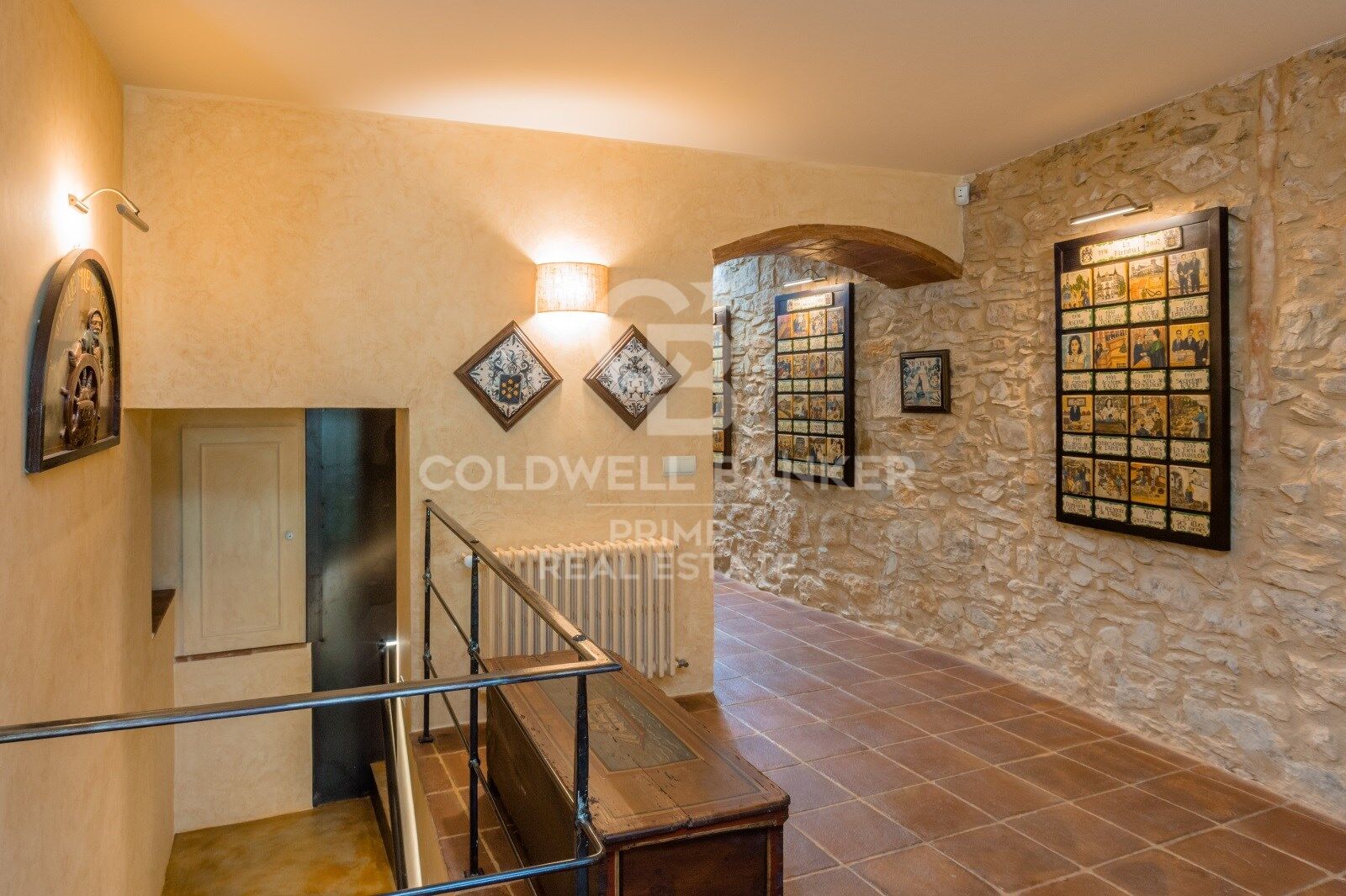 For Sale fully renovated Townhouse with panoramic views in the center of Begur, Costa Brava