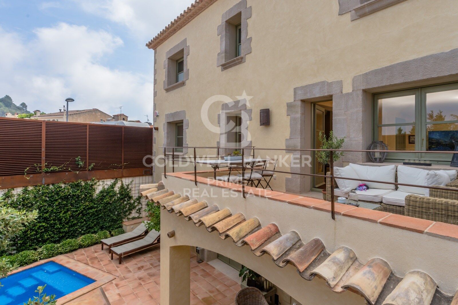 En venta casa de pueblo totalmente rehabilitada con vistas panorámicas situada en el centro de Begur, Costa Brava