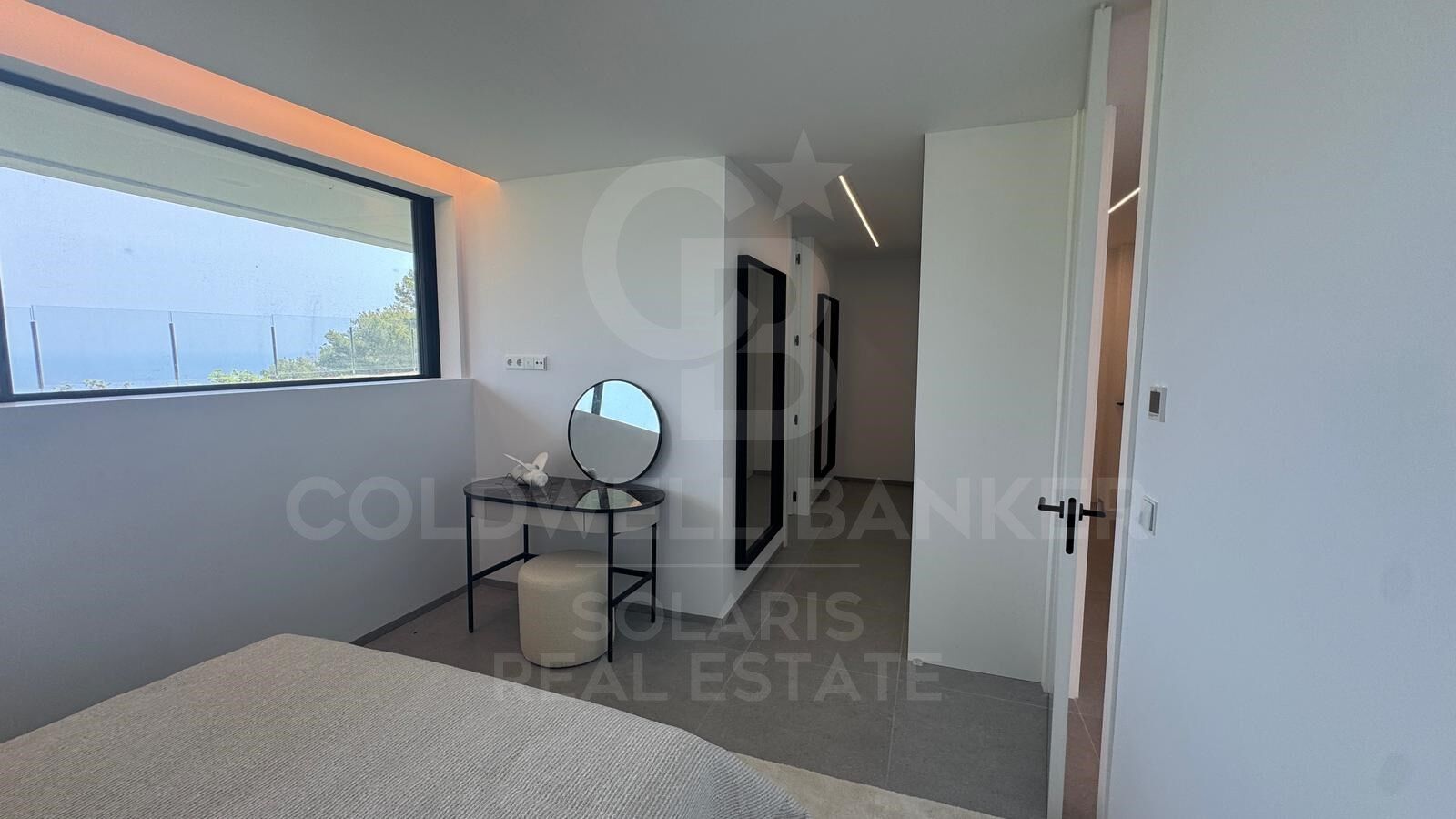 Seaside Elegance in Jávea: Discover the Ultimate Luxury in this 420m2 Modern Villa