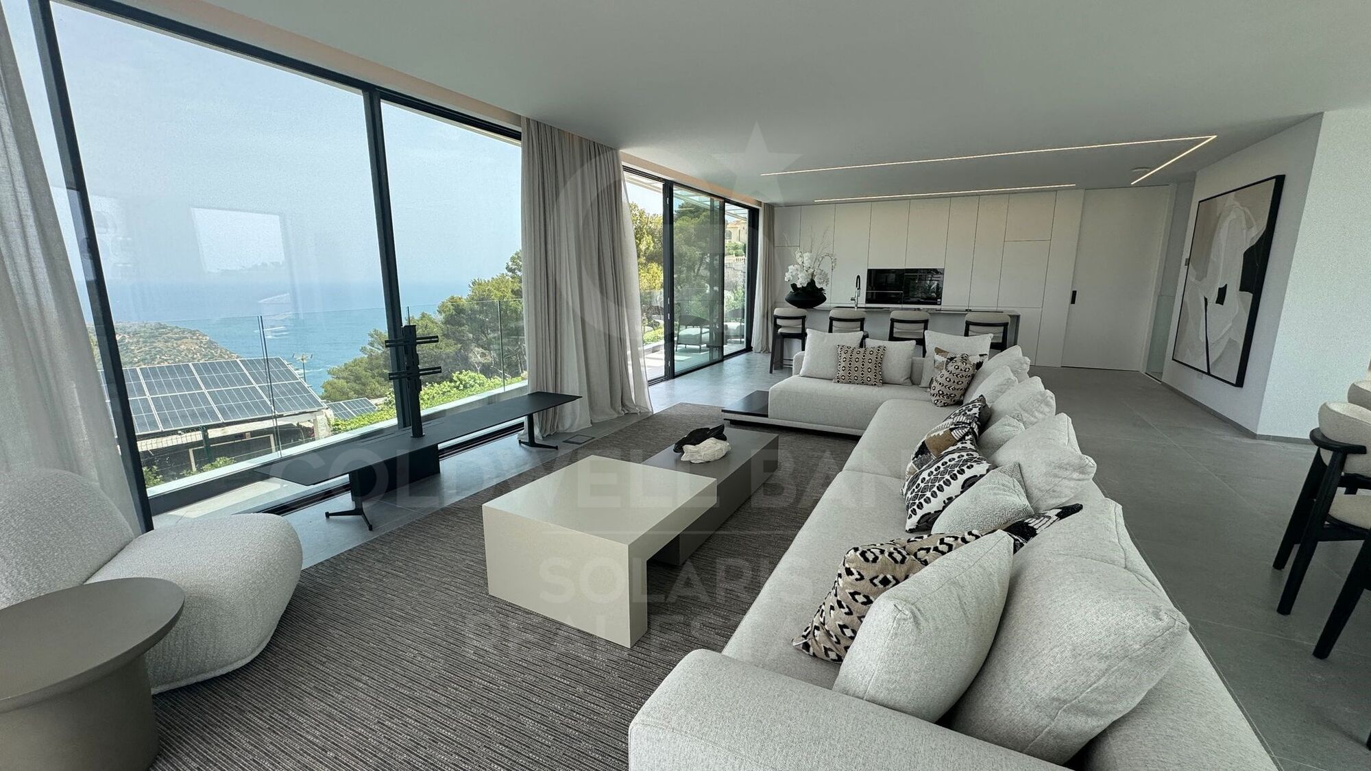 Eleganz am Meer in Jávea: Entdecken Sie den ultimativen Luxus in dieser 420 m2 großen modernen Villa