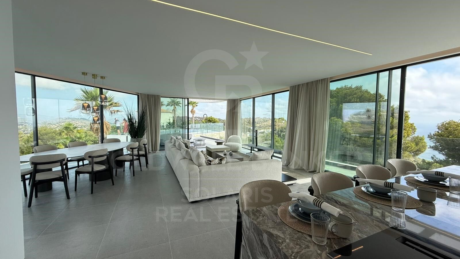 Elegancia junto al mar en Jávea: descubre el máximo lujo en esta villa moderna de 420m²