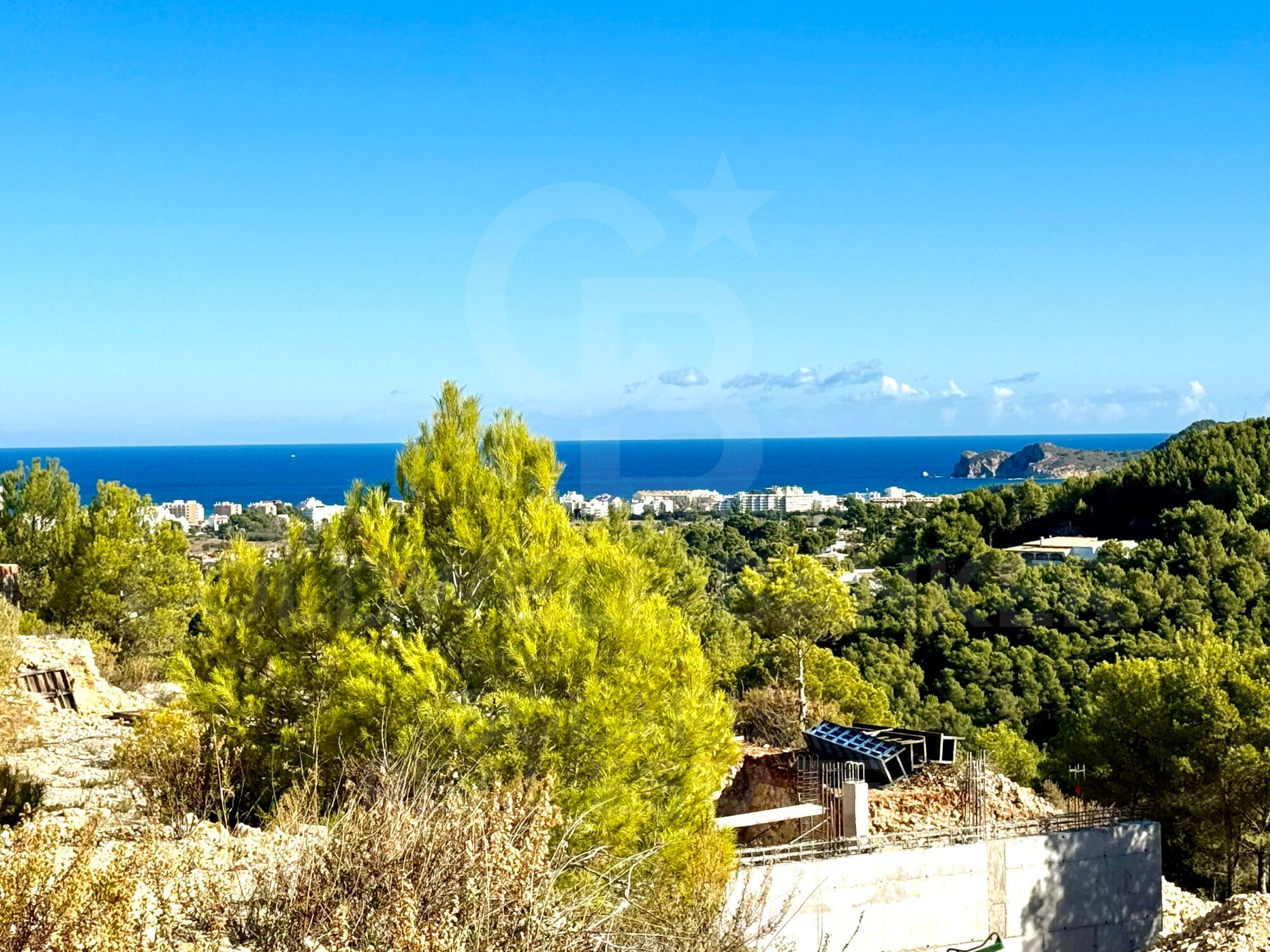 Under construction exclusive south facing luxury villa with panoramic sea views in Javea