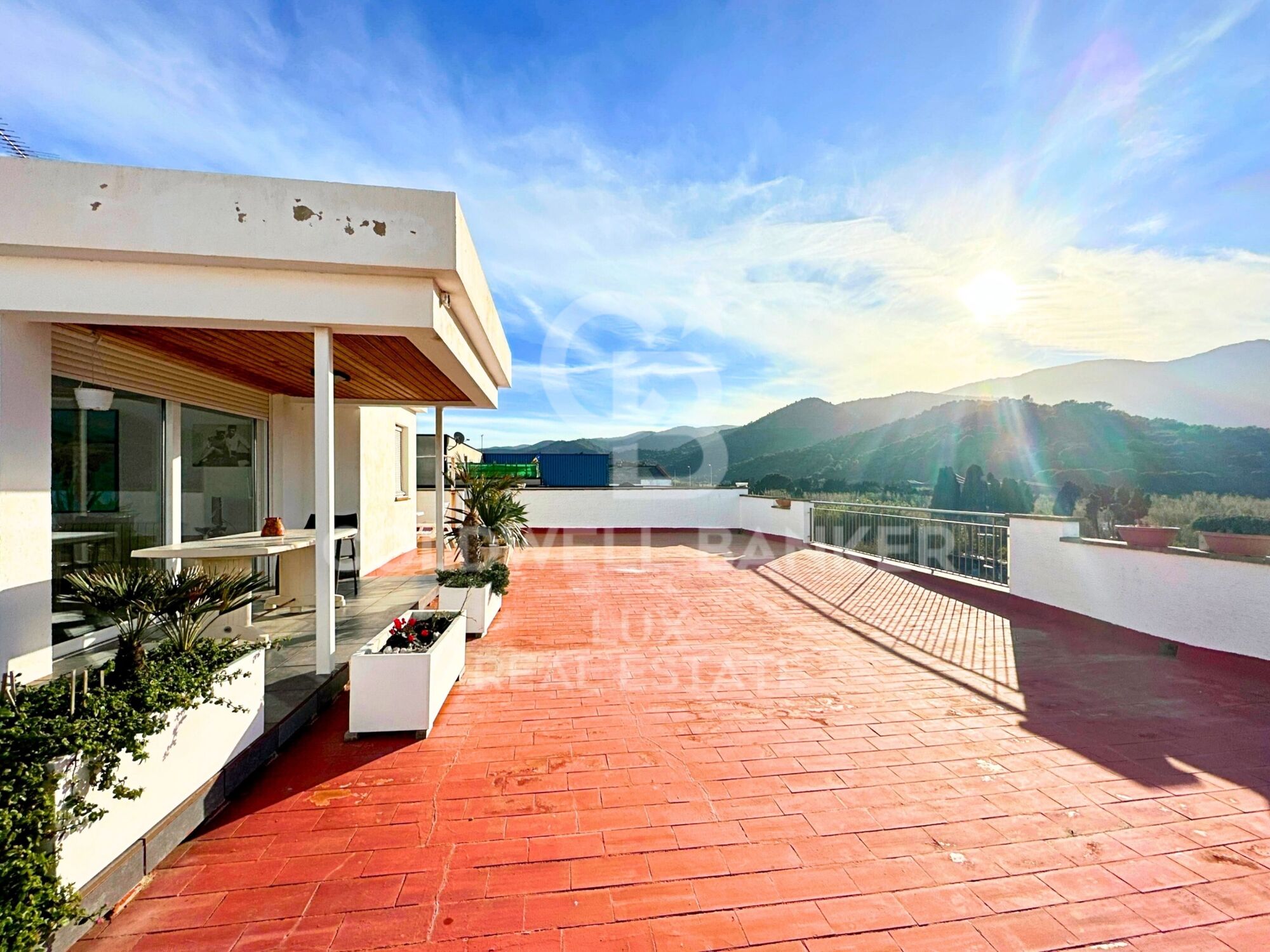 Immeuble avec local commercial et appartement à vendre à El Port de la Selva