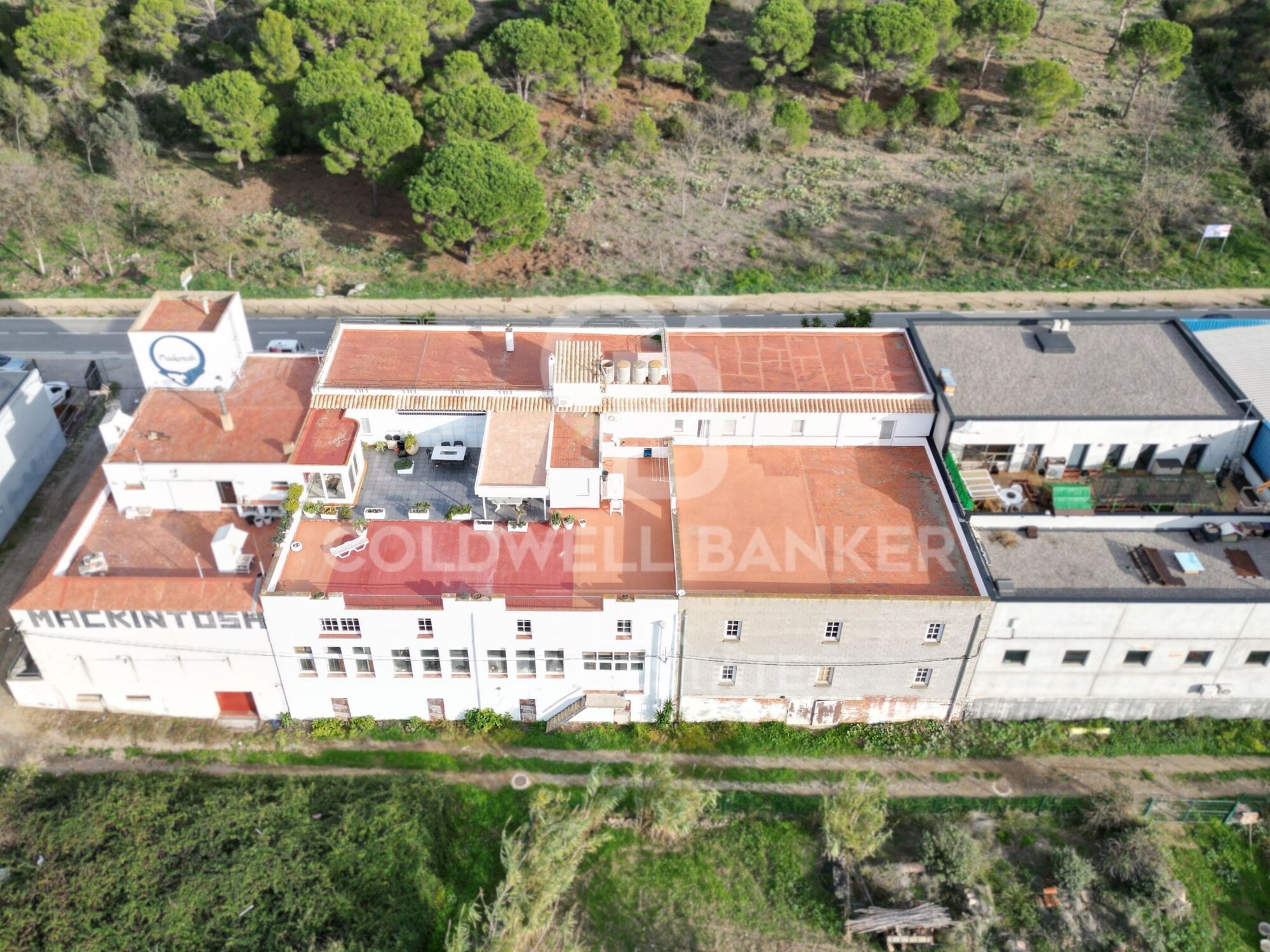 Immeuble avec local commercial et appartement à vendre à El Port de la Selva