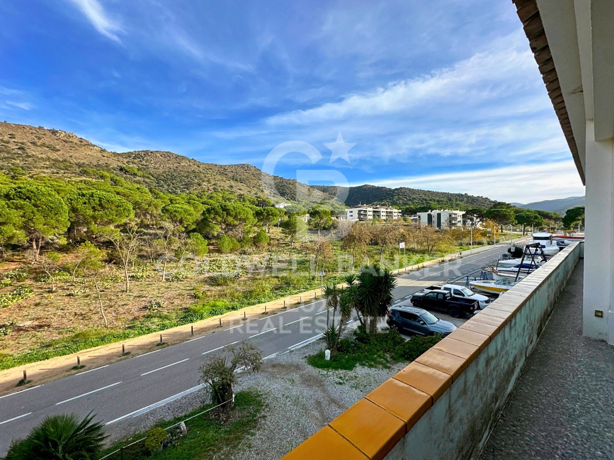 Immeuble avec local commercial et appartement à vendre à El Port de la Selva