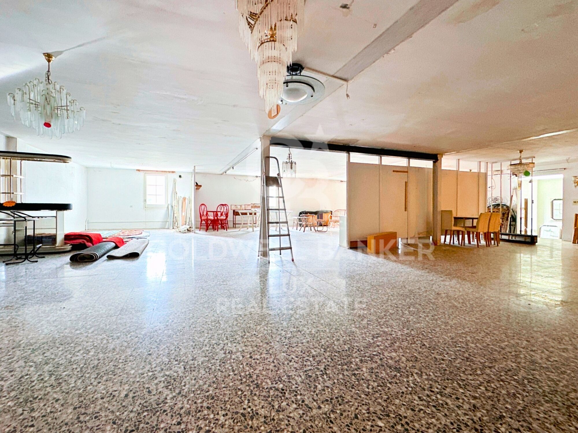 Immeuble avec local commercial et appartement à vendre à El Port de la Selva