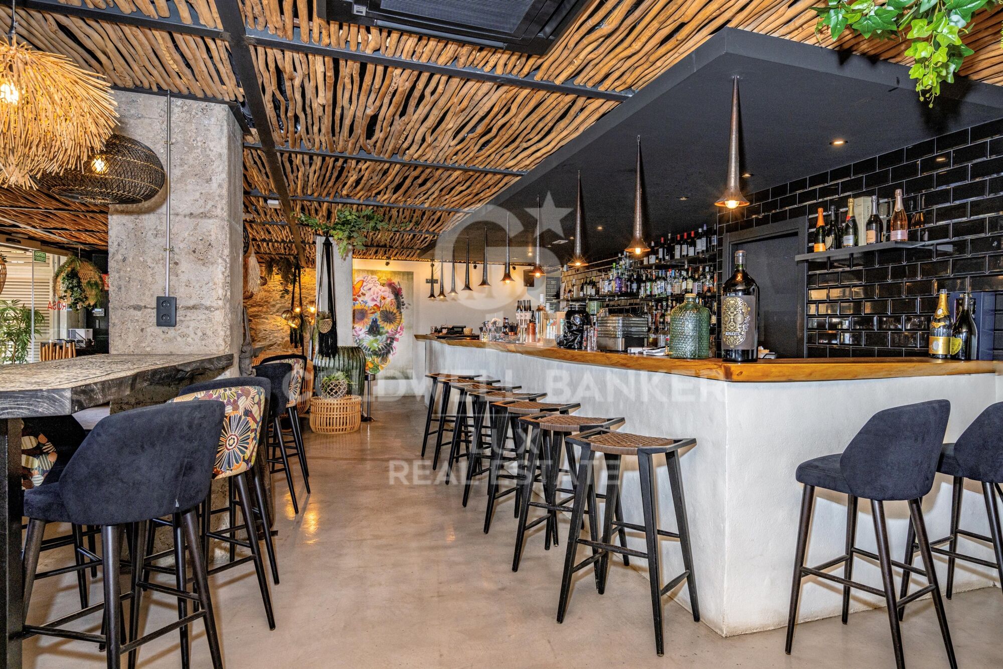 Restaurant à vendre sur le front de mer à Roses, Costa Brava, Espagne