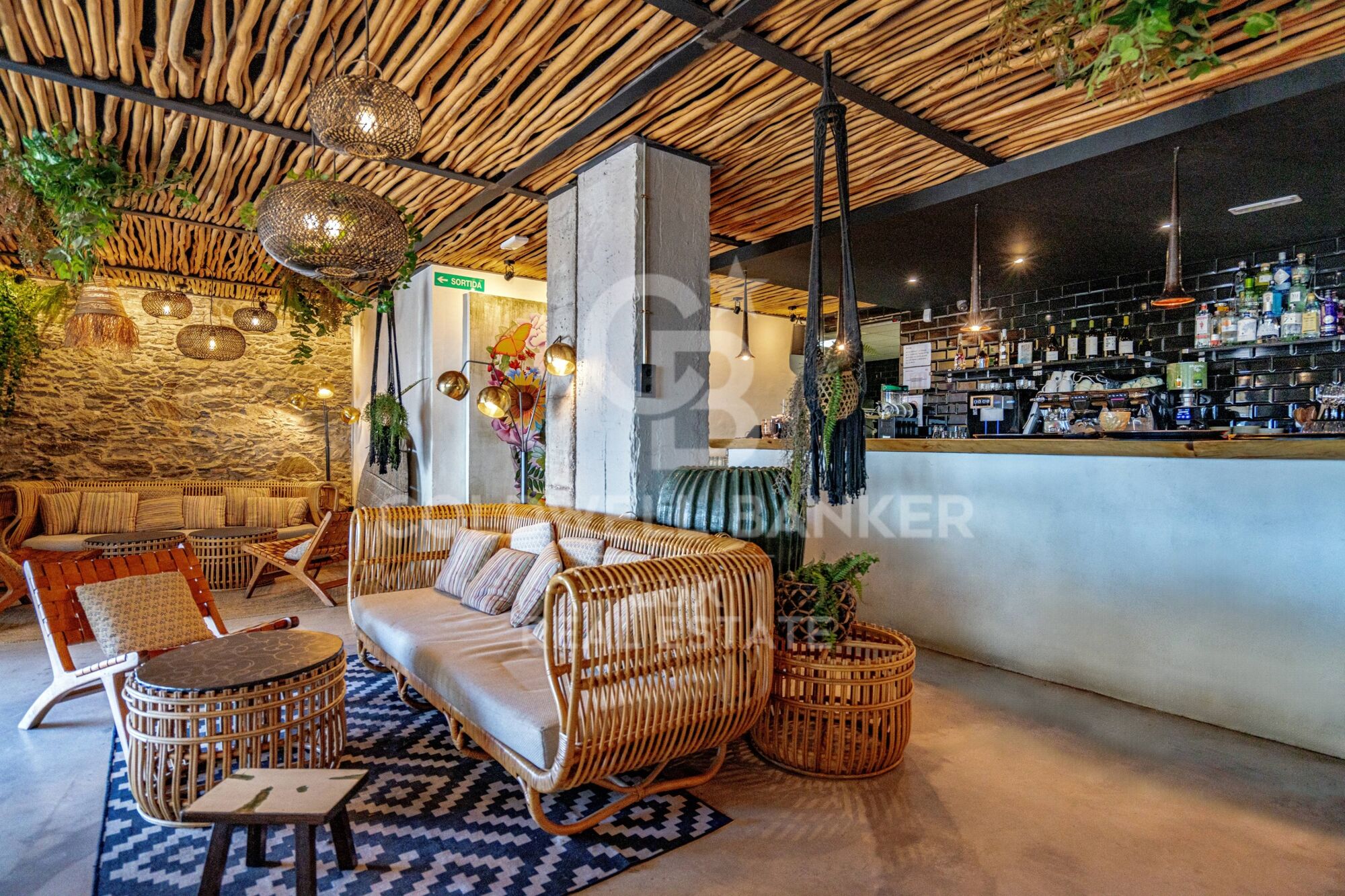 Restaurant à vendre sur le front de mer à Roses, Costa Brava, Espagne