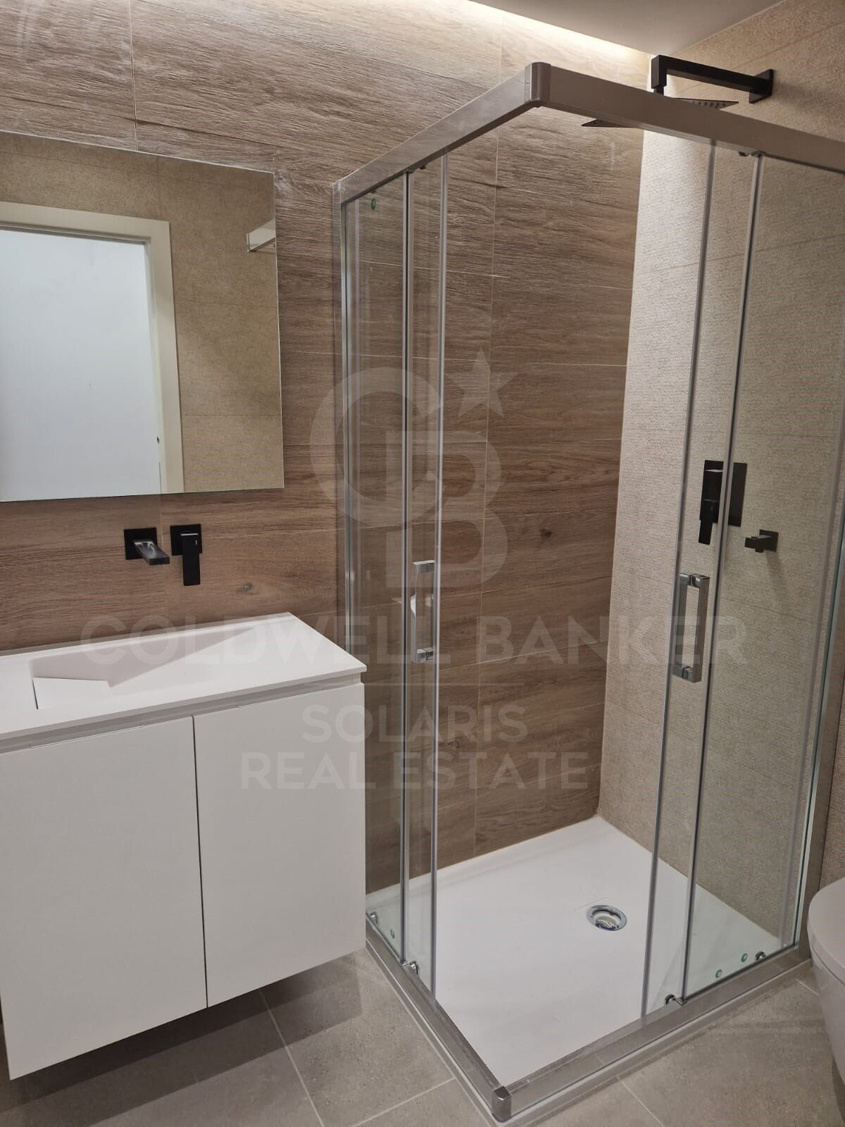 Penthouses and apartments with 2 and 3 bedrooms with terrace in Urbanization a meters from La Playa in Dénia