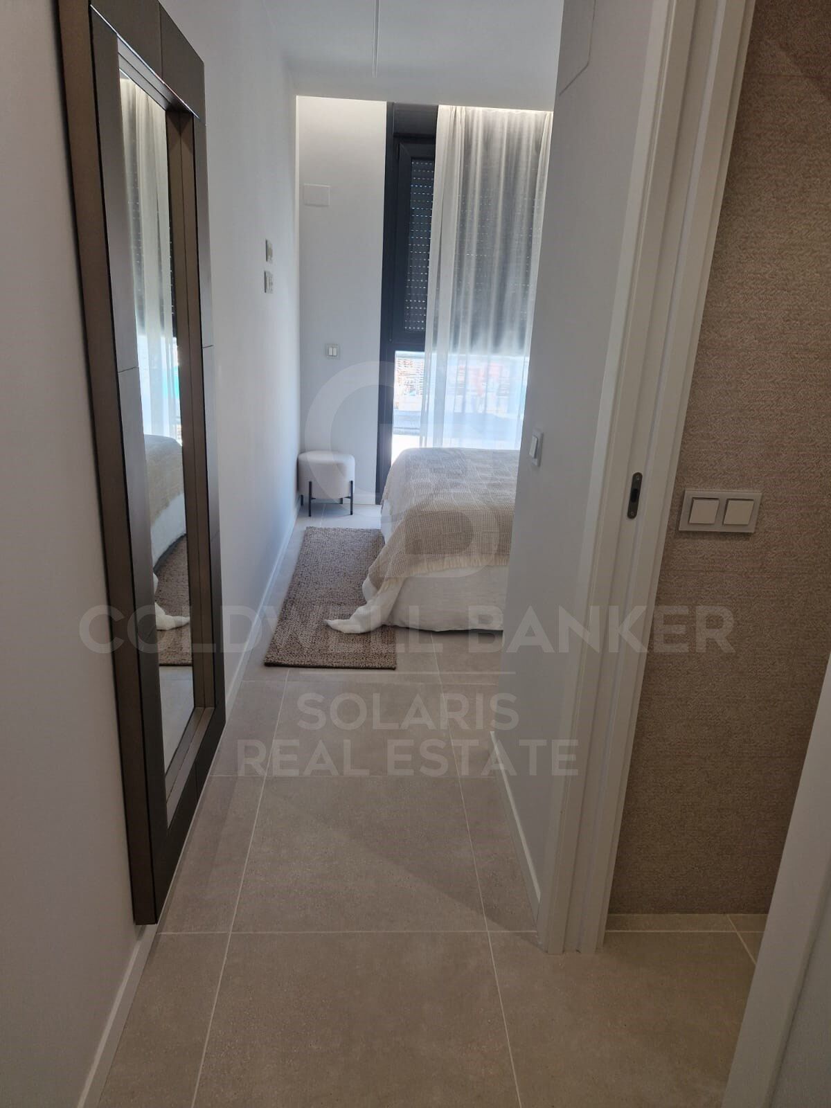 Penthouses and apartments with 2 and 3 bedrooms with terrace in Urbanization a meters from La Playa in Dénia