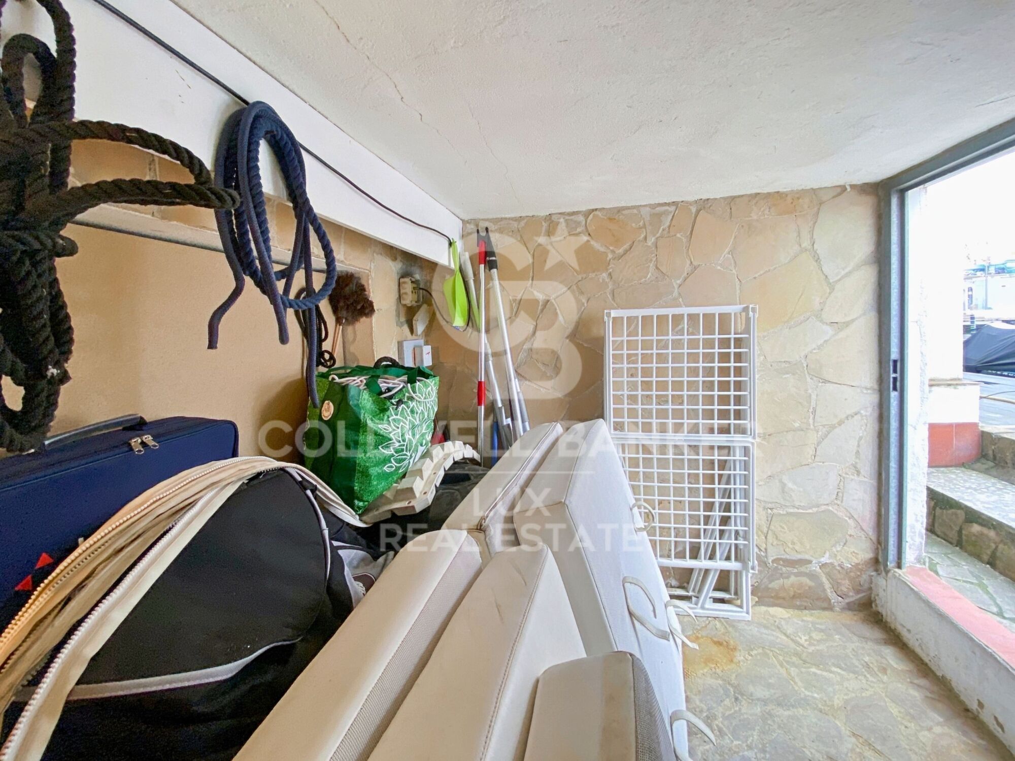 Mooring for sailboats and storage room for sale in Empuriabrava