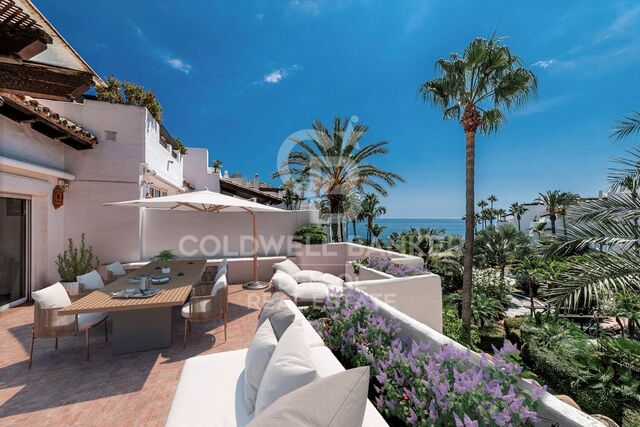 5 bedroom duplex penthouse in the luxury frontline beach complex of Ventura del Mar