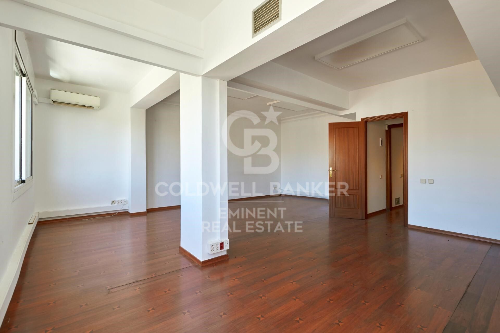 Geräumige Wohnung nur wenige Schritte von La Pedrera und dem Paseo de Gracia entfernt