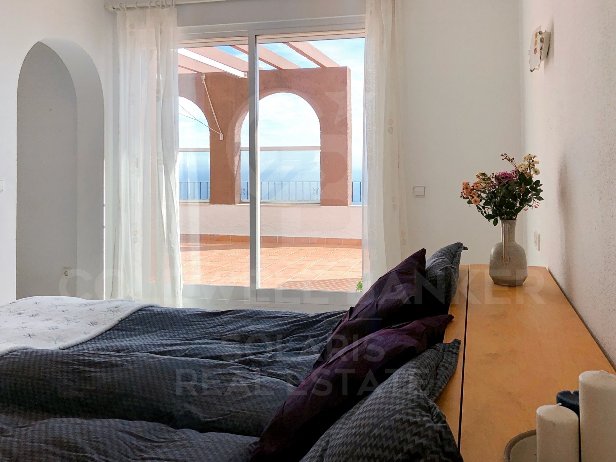 Apartamento de ensueño en Benitachell: Vistas al mar, 2 dormitorios y amplia terraza