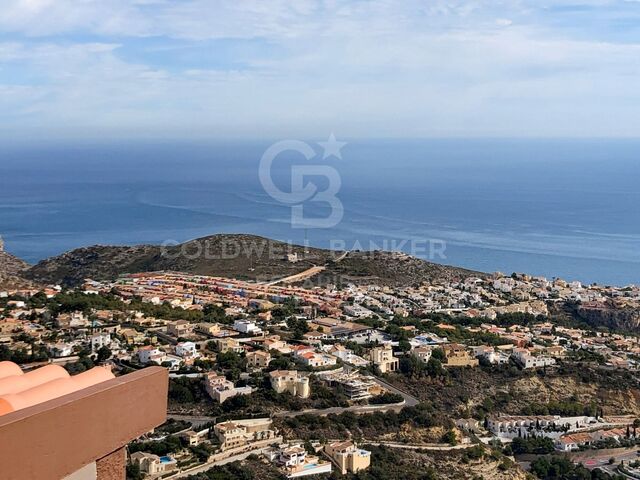 Dream house in Benitachell: Sea views, 2 bedrooms and large terrace