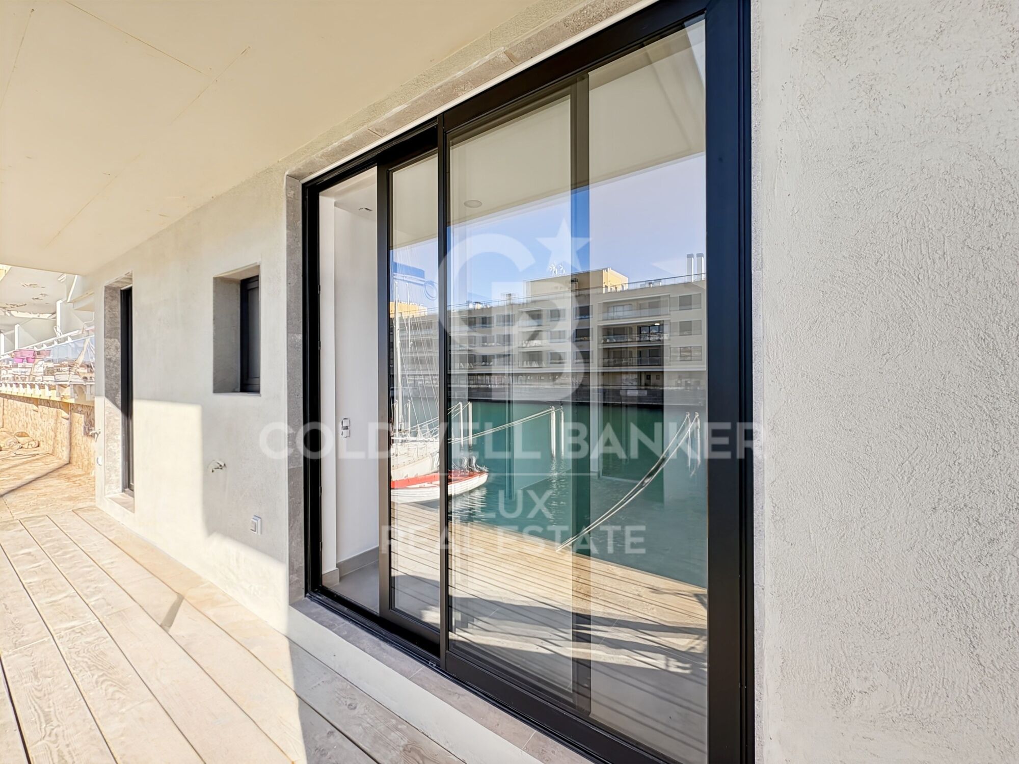 New build house with 15m mooring in Empuriabrava