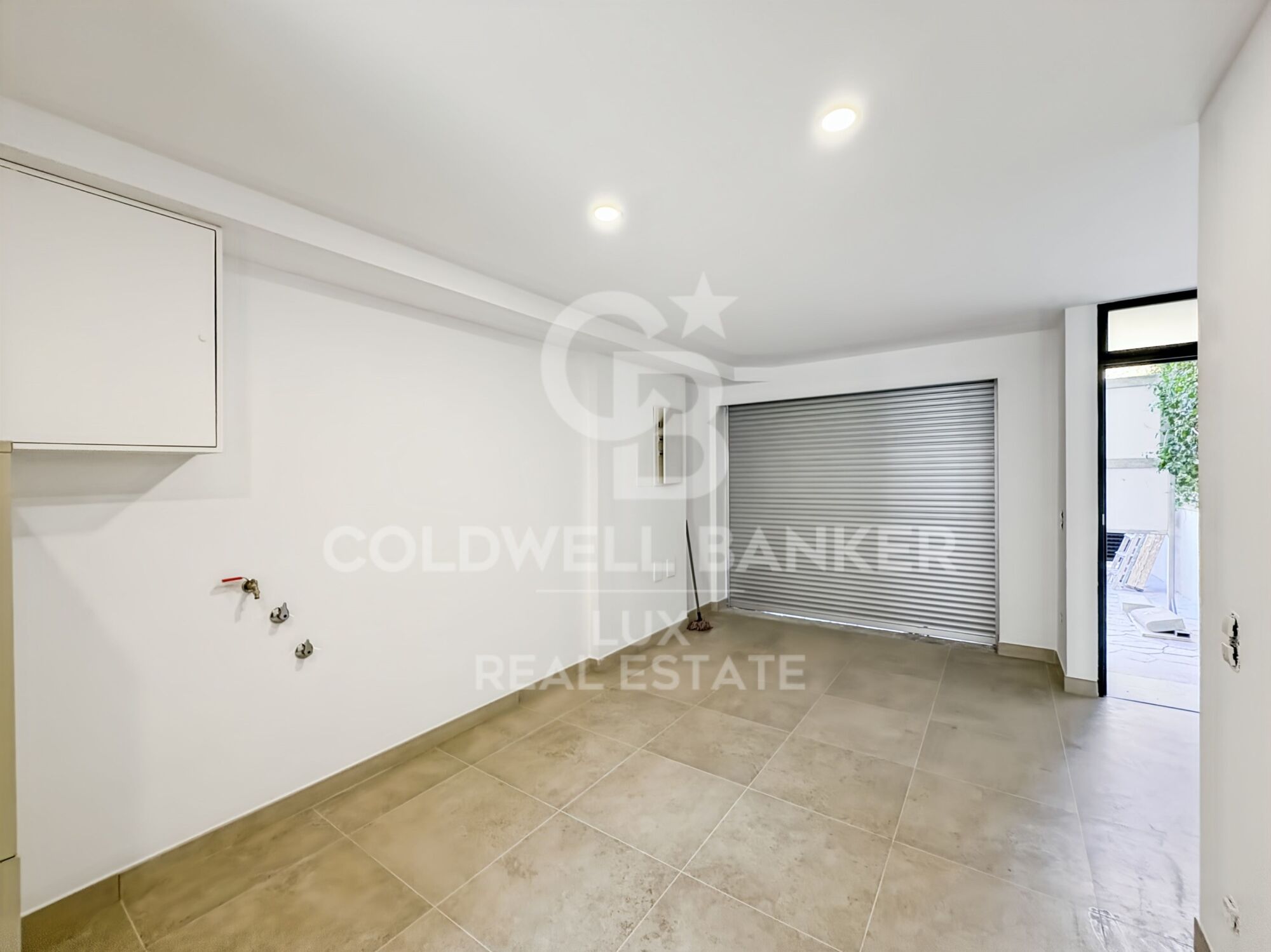 New build house with 15m mooring in Empuriabrava