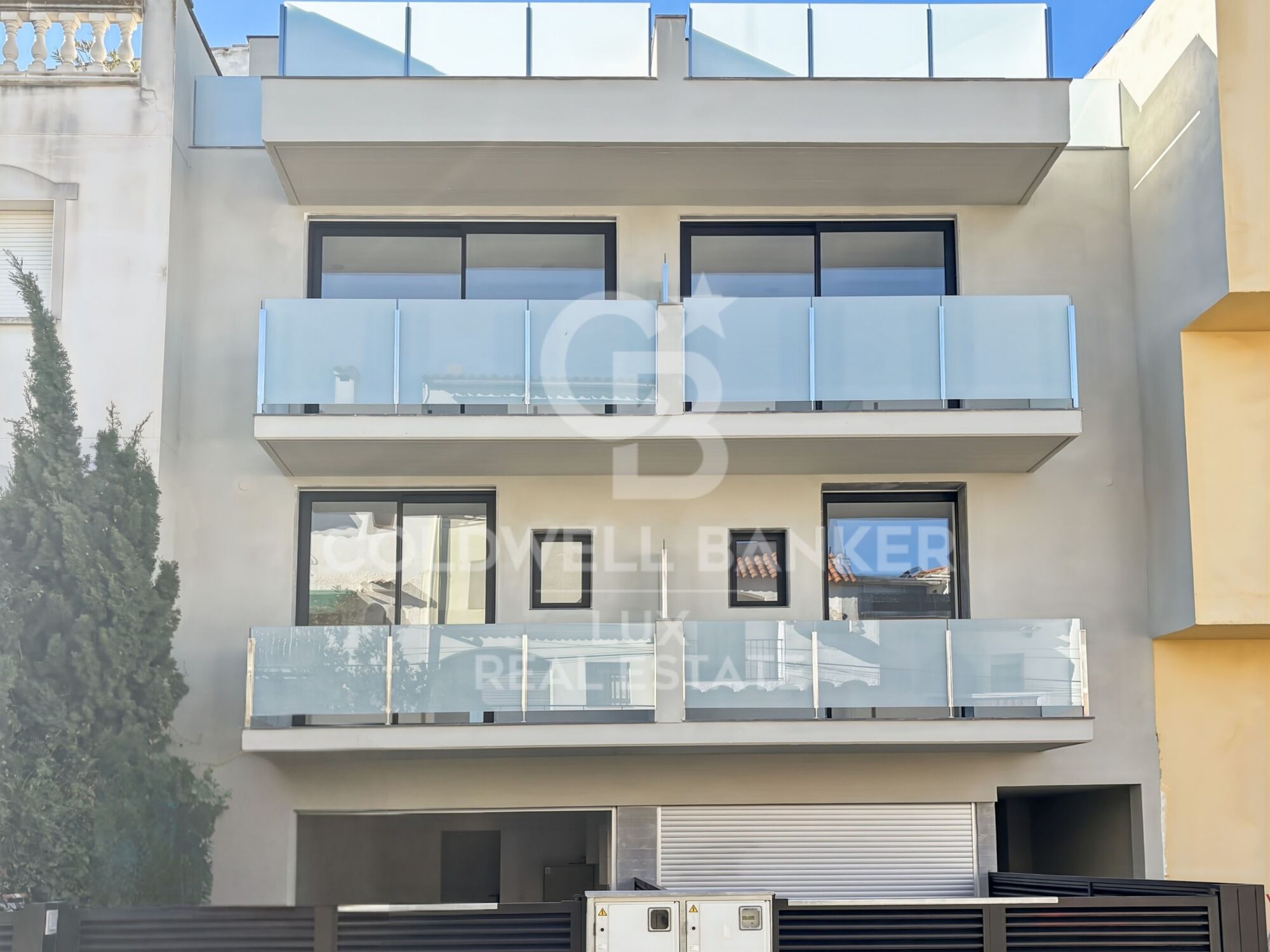 New build house with 15m mooring in Empuriabrava