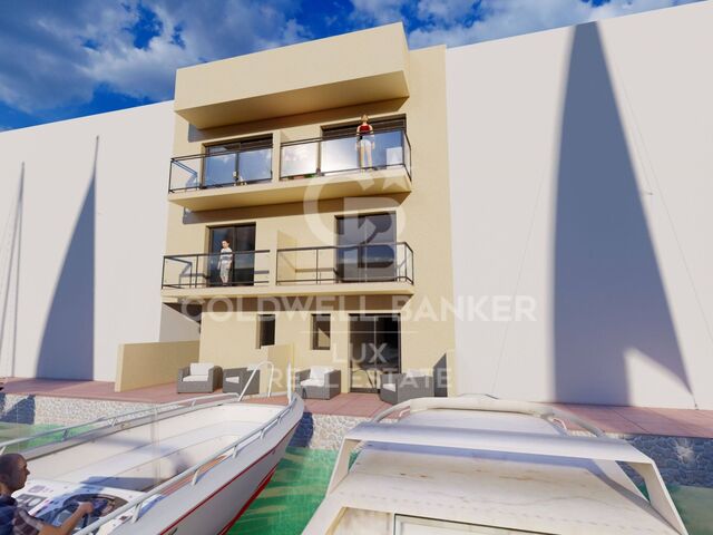 New build house with mooring in Empuriabrava