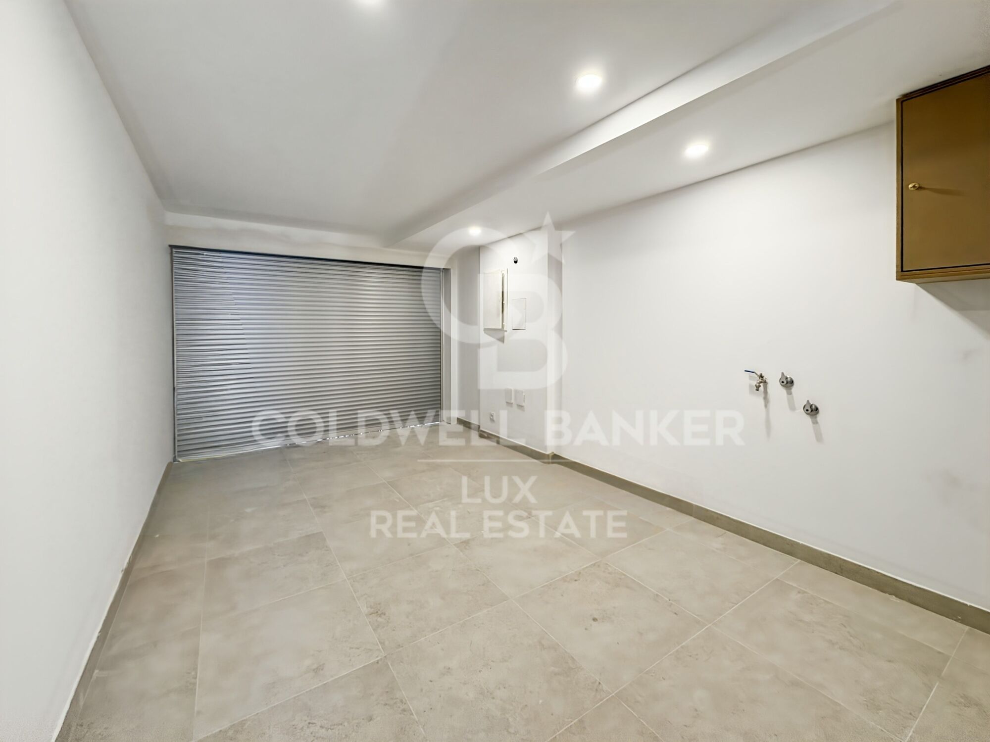 Maison neuve avec amarre en vente à Empuriabrava