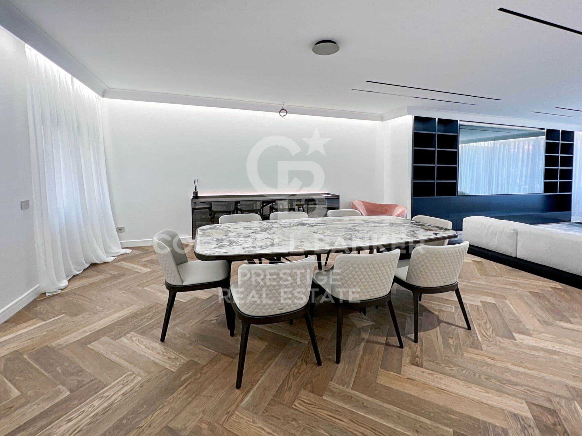 Luxury penthouse with terrace for sale in Barcelona