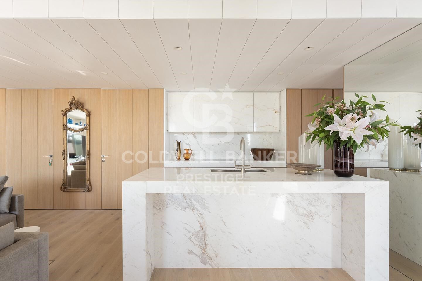 Ático en venta recientemente renovado en Santa Caterina i la Ribera, Barcelona