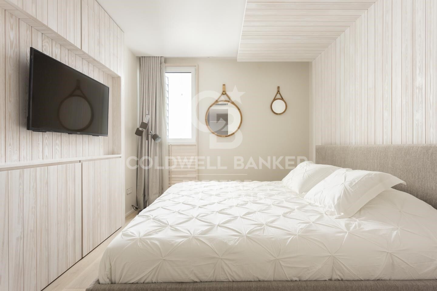 Ático en venta recientemente renovado en Santa Caterina i la Ribera, Barcelona