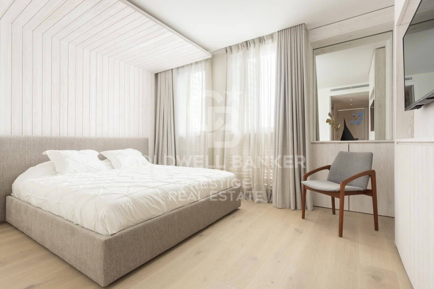 Ático en venta recientemente renovado en Santa Caterina i la Ribera, Barcelona