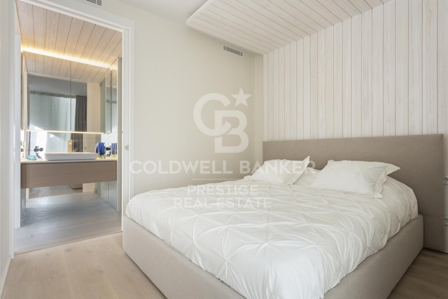 Ático en venta recientemente renovado en Santa Caterina i la Ribera, Barcelona
