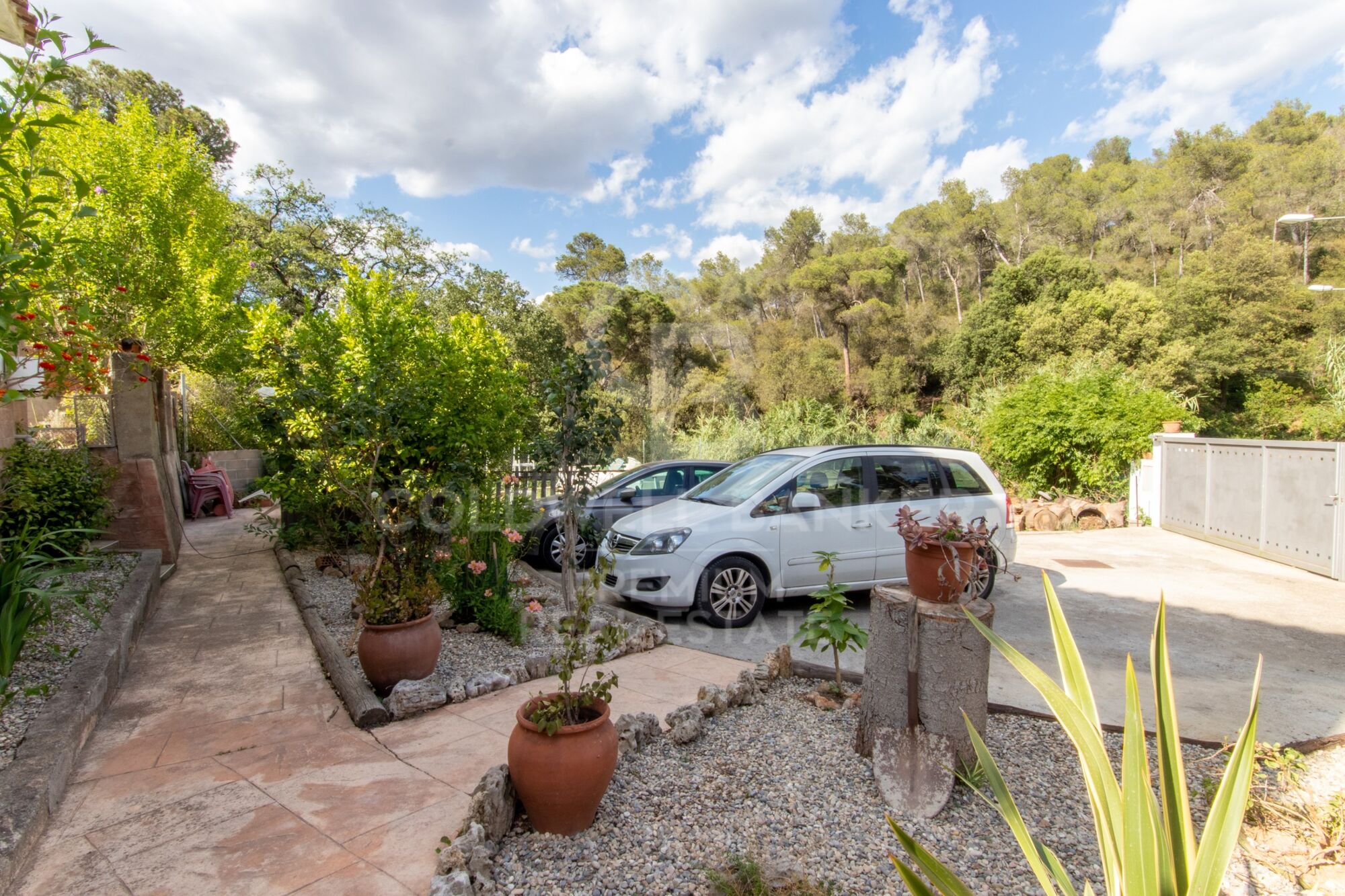 Encantadora casa para dos familias