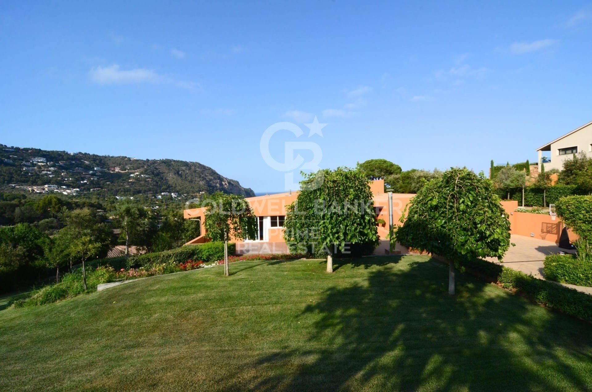 Luxurious villa for sale in the exclusive Aiguablava area, Begur