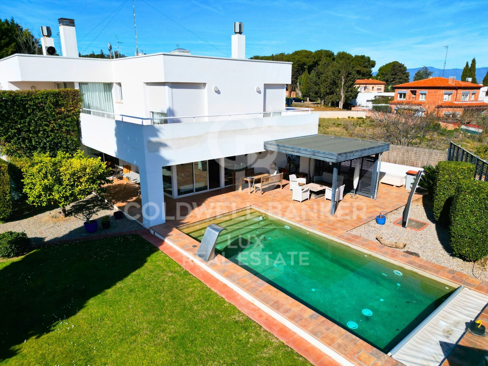 High-end house with pool and garden in Figueres