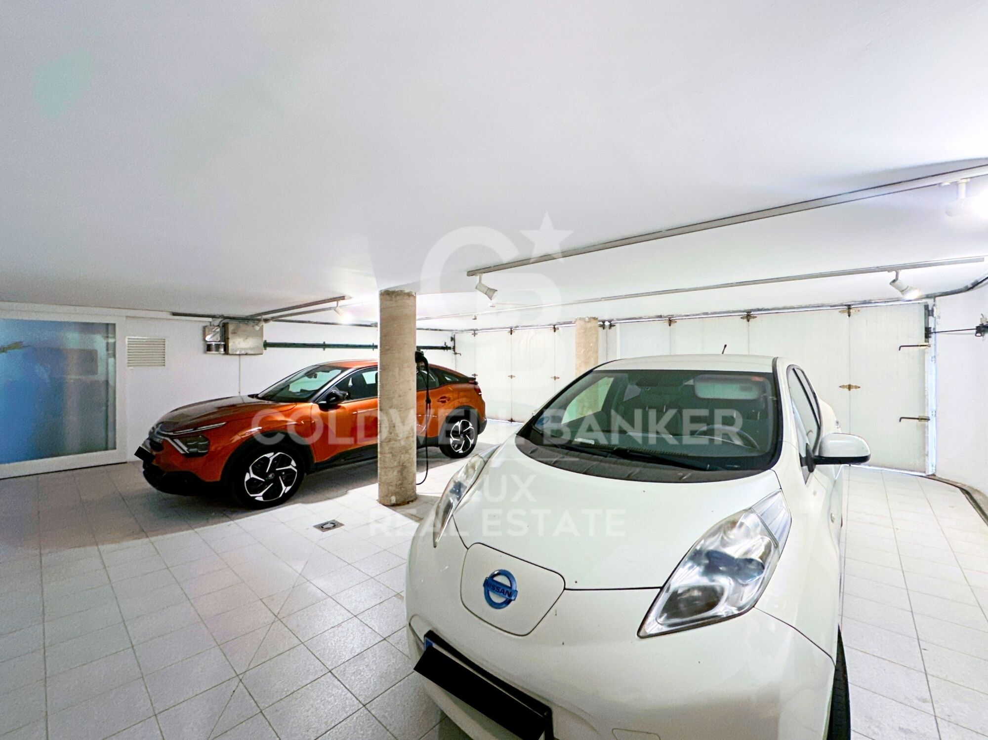 High-end house with pool and garden in Figueres