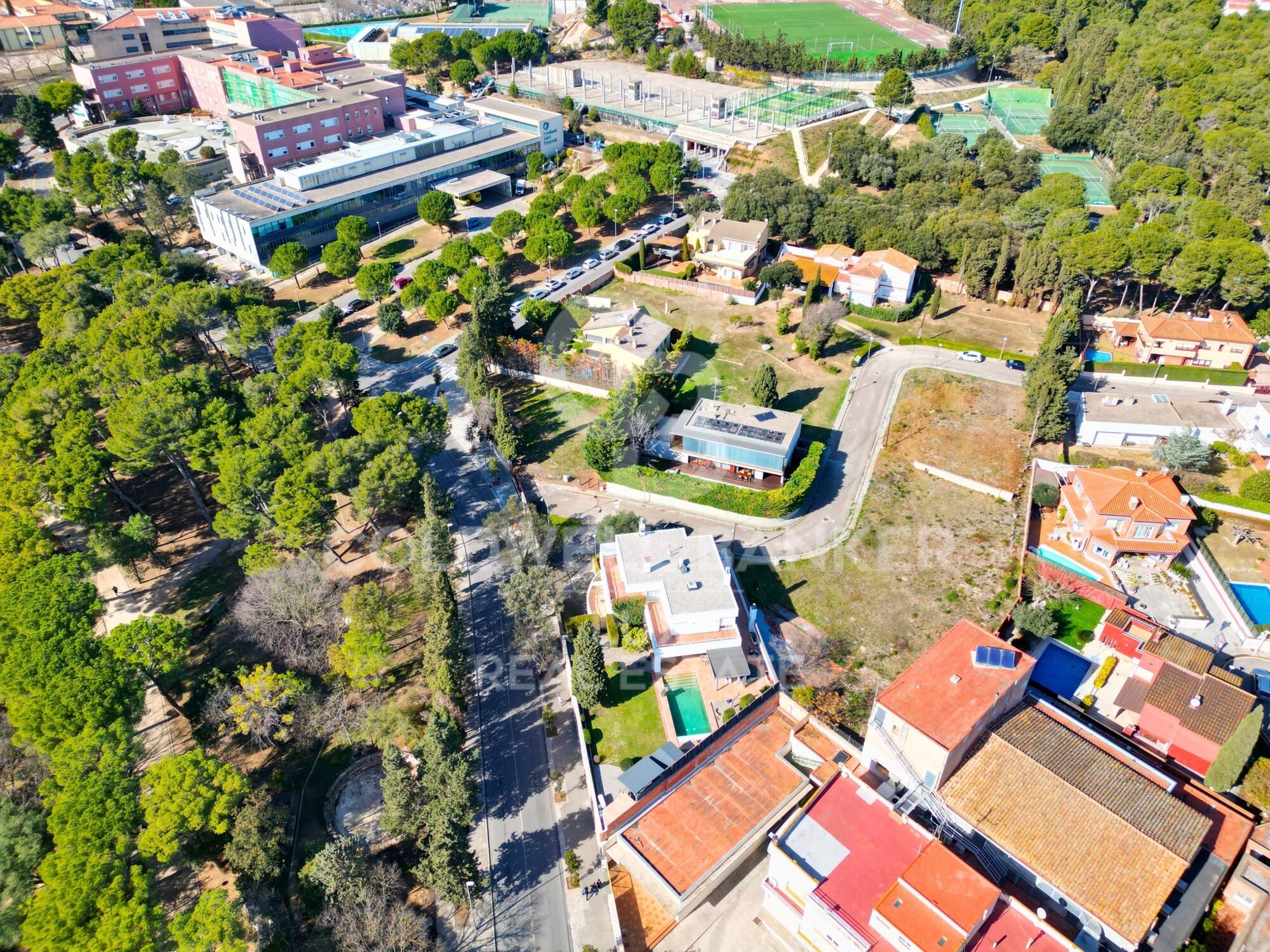 High-end house with pool and garden in Figueres