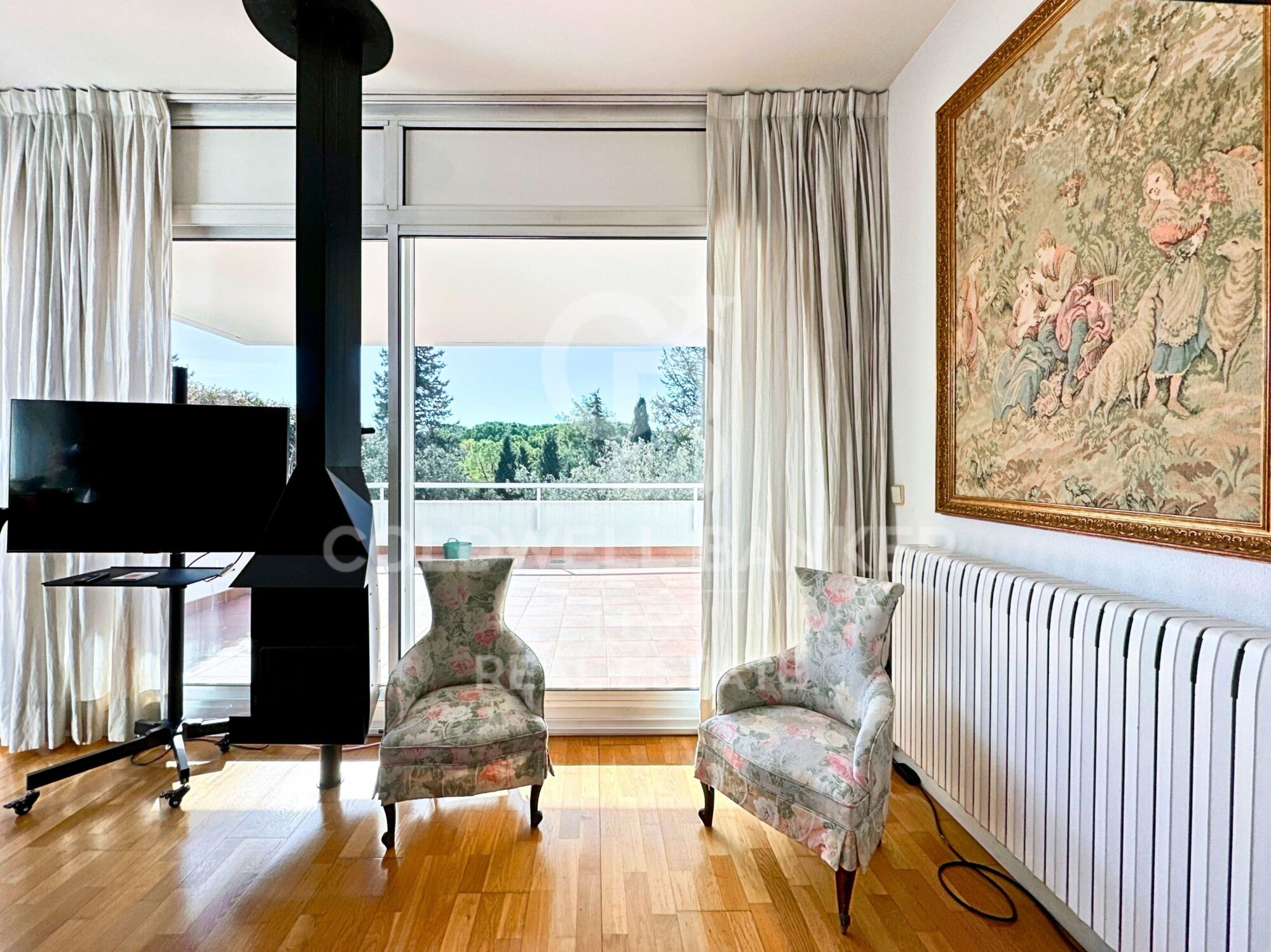 High-end house with pool and garden in Figueres