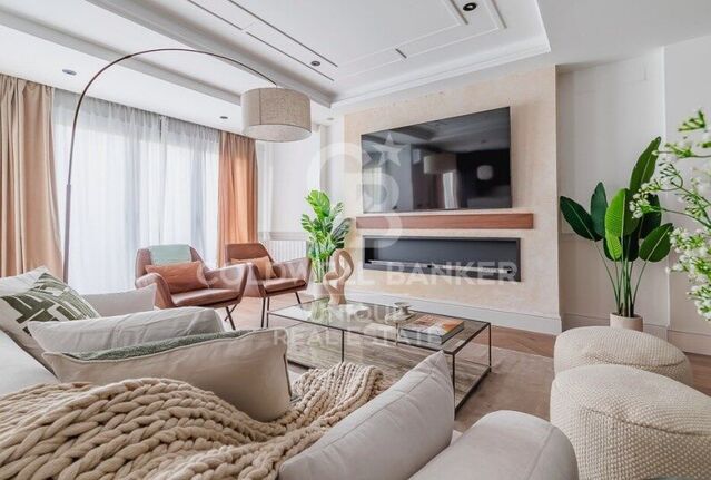 Brand new flat for sale in Retiro, Madrid.