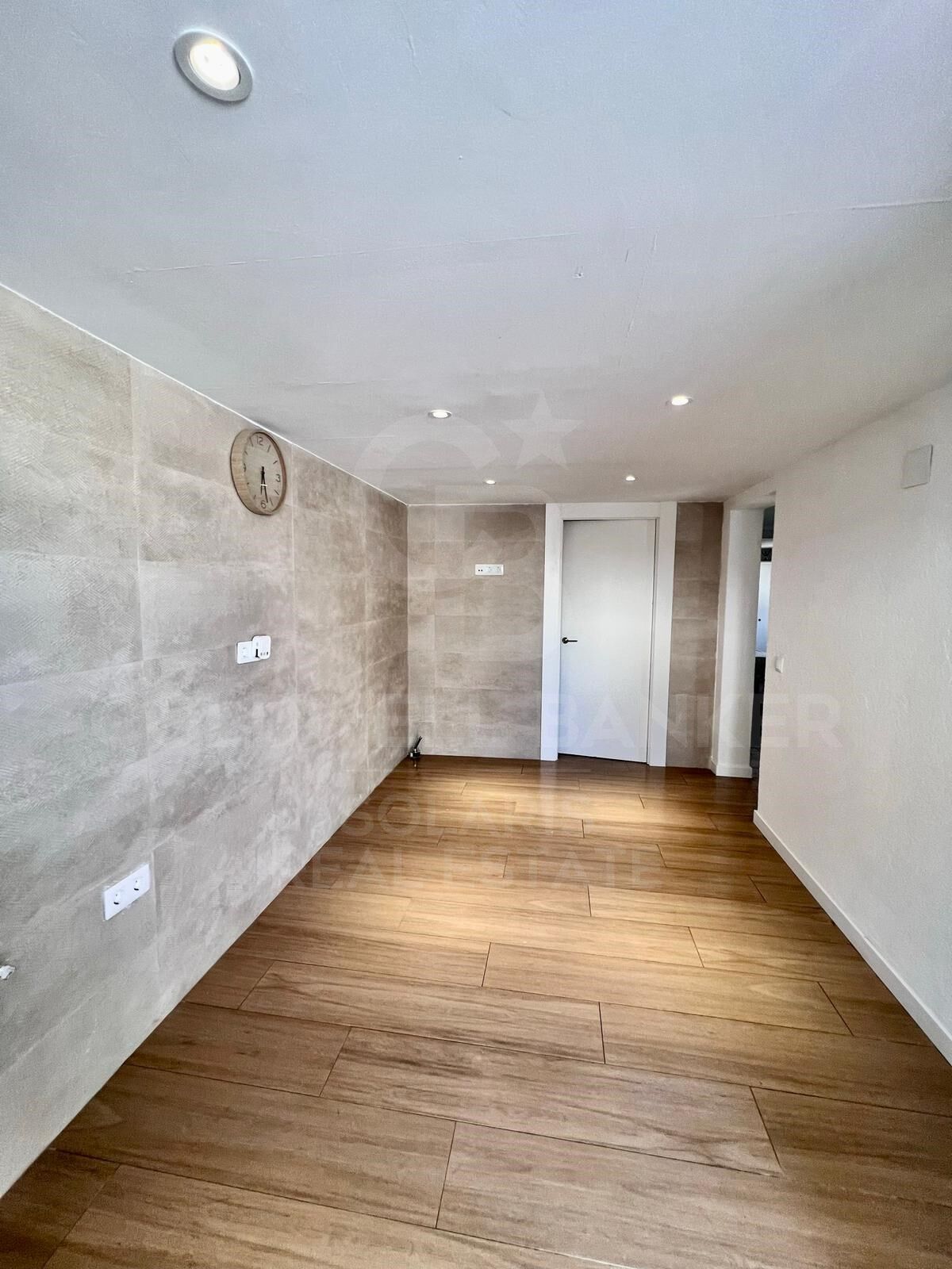 Villa de 4 habitaciones con fantásticas vistas abiertas al mar en El Montgó, Dénia