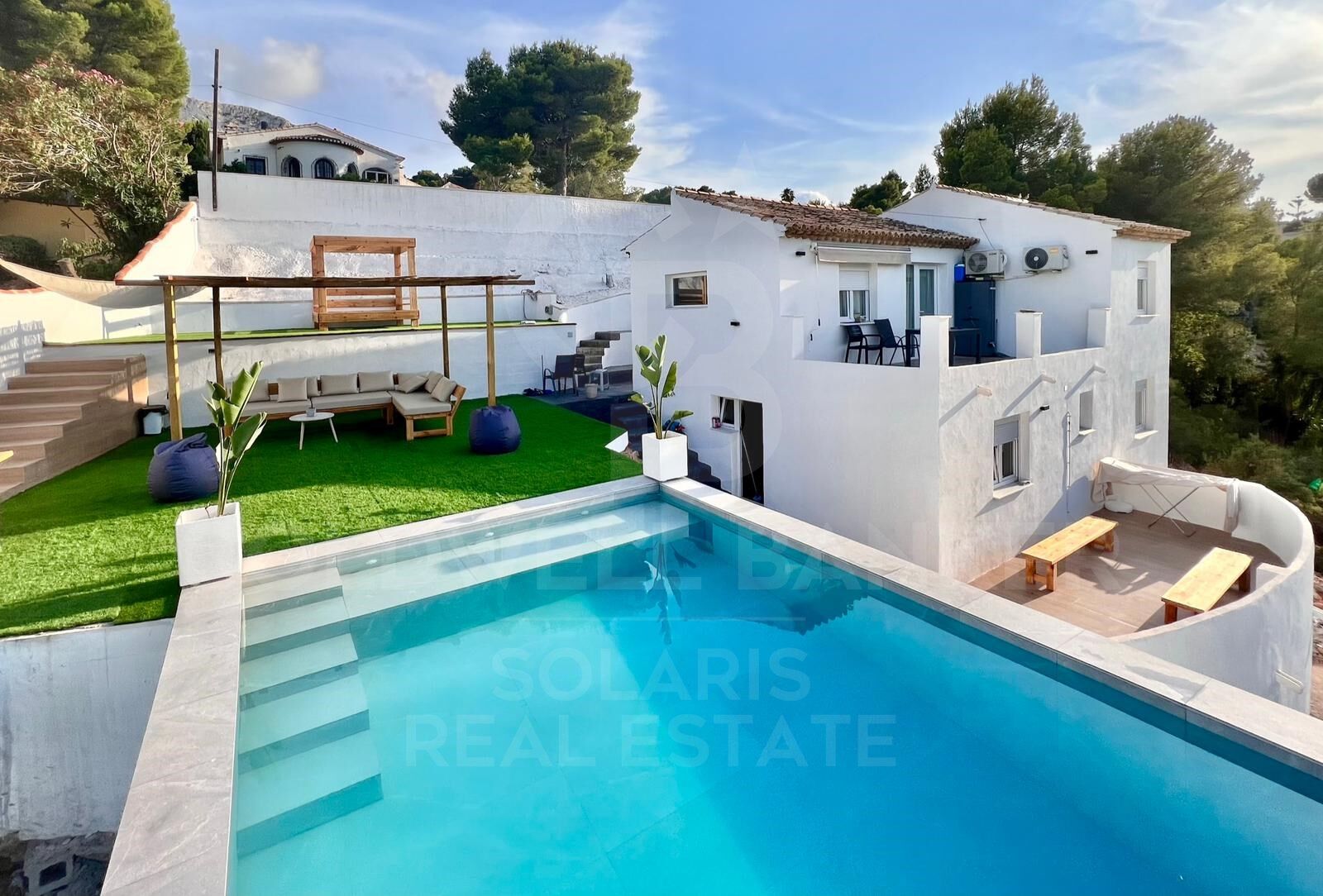 Villa mit 4 Schlafzimmern und fantastischer Aussicht in El Montgó, Dénia