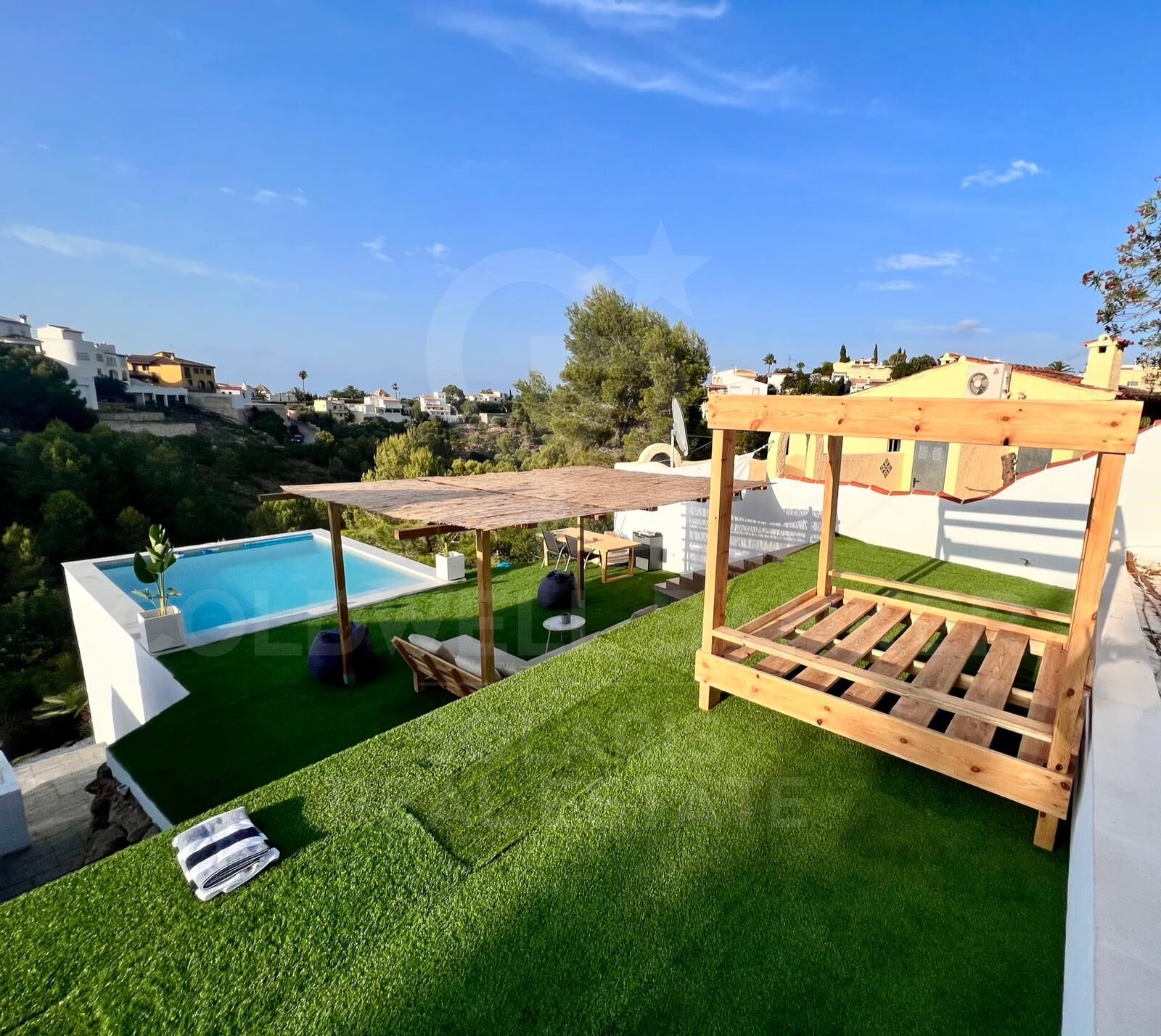 Villa mit 4 Schlafzimmern und fantastischer Aussicht in El Montgó, Dénia
