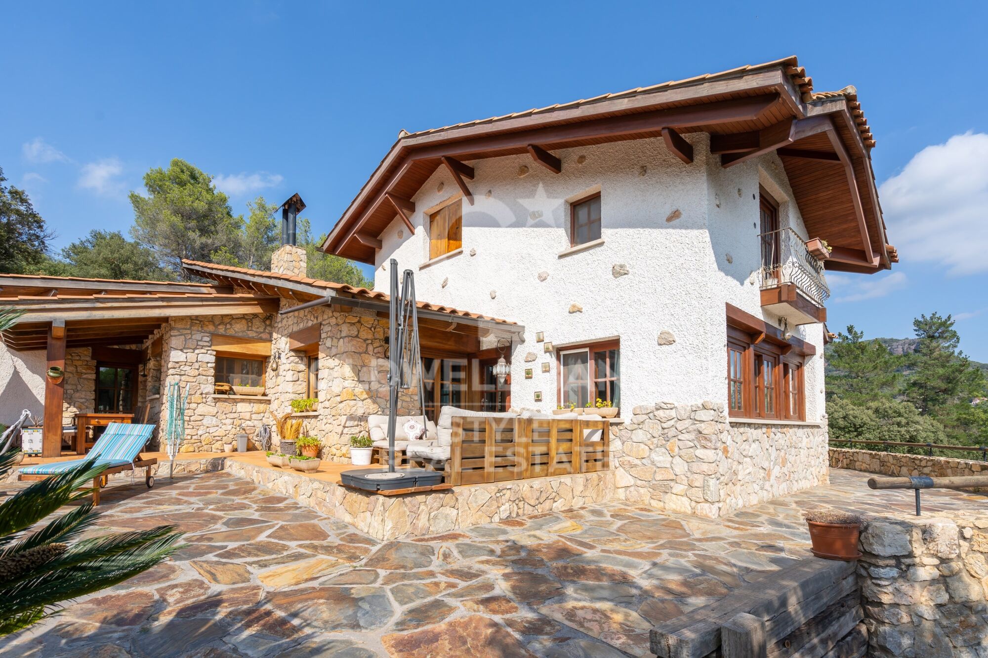 Beautiful rustic style finca