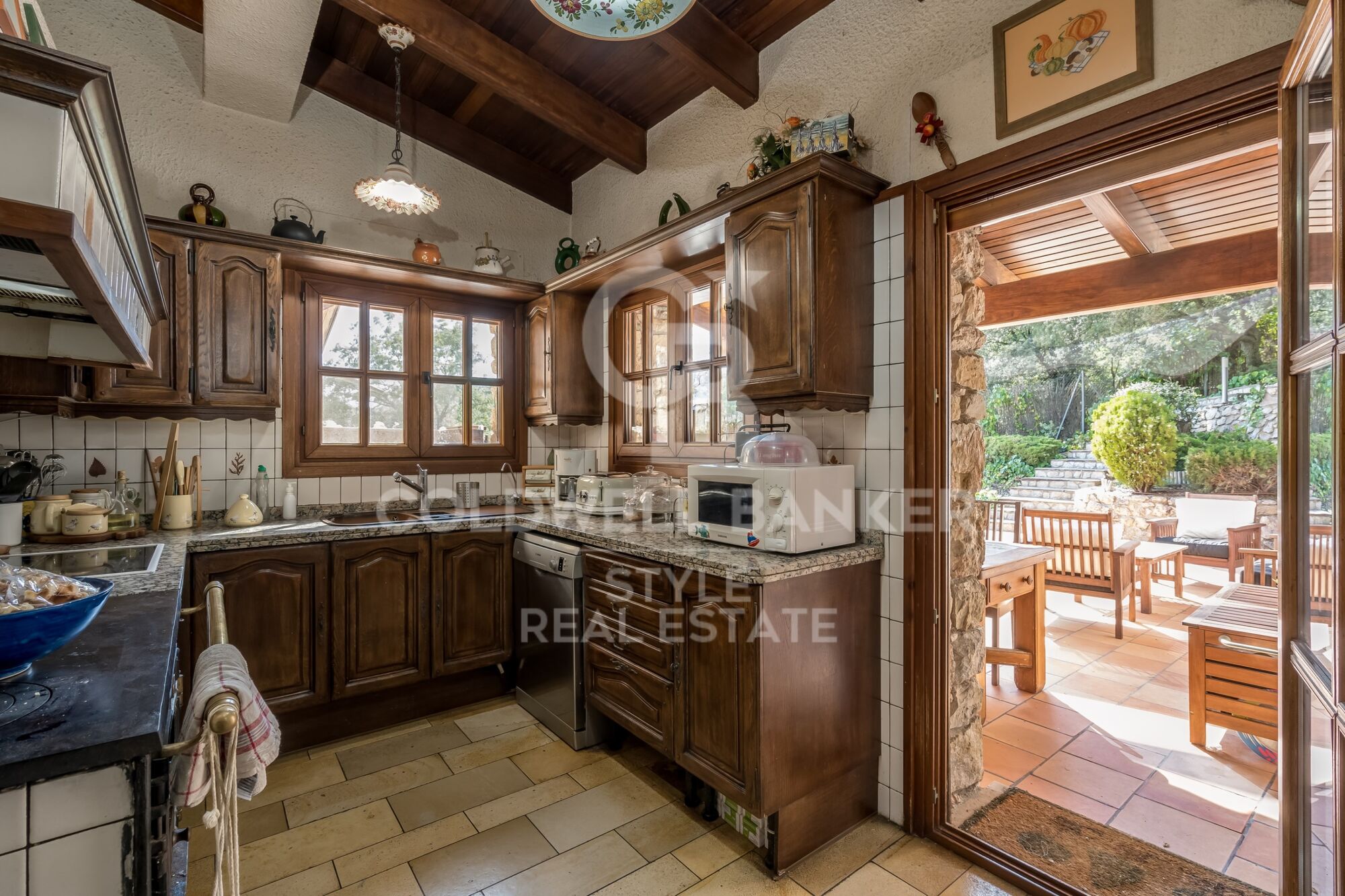 Beautiful rustic style finca