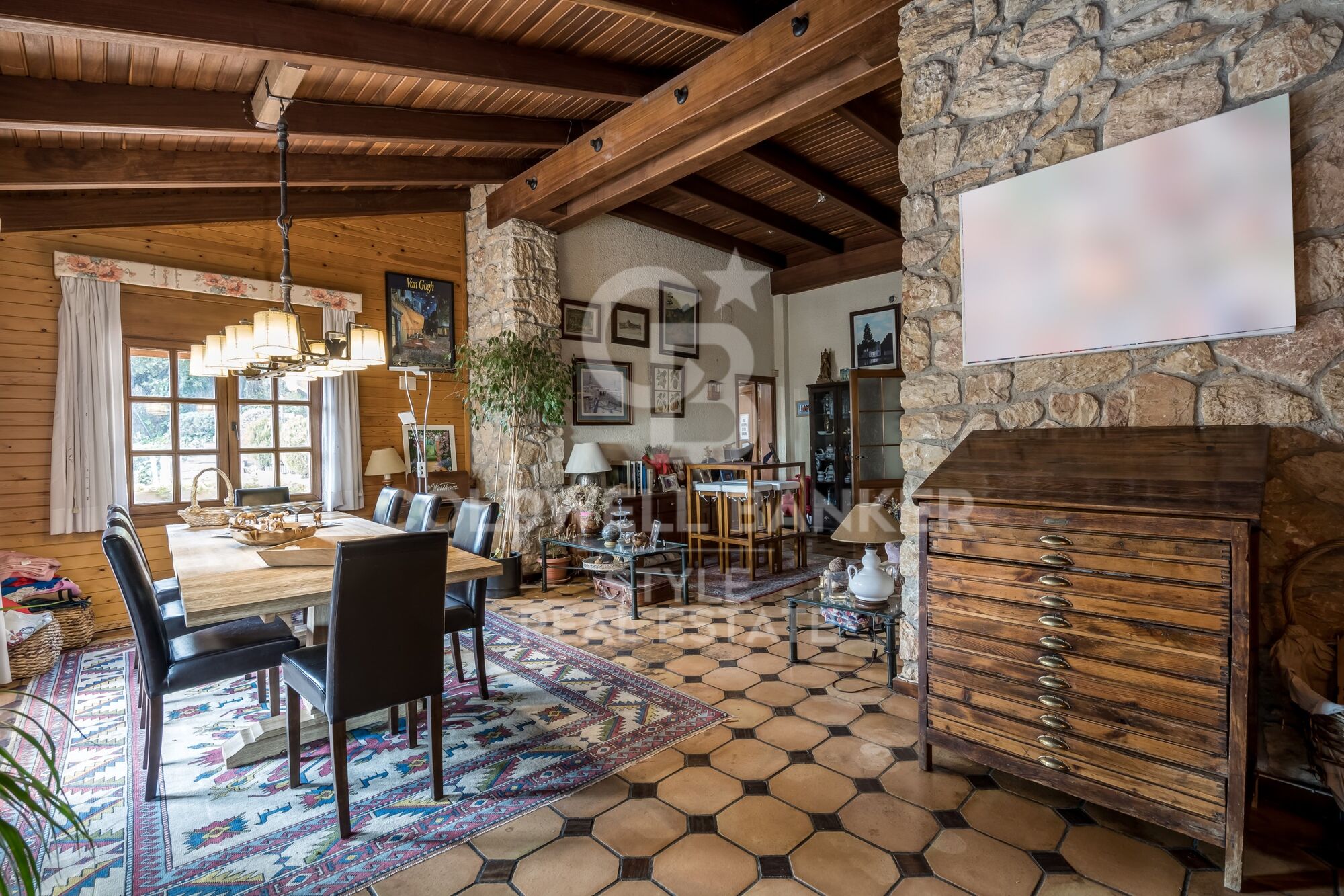 Beautiful rustic style finca