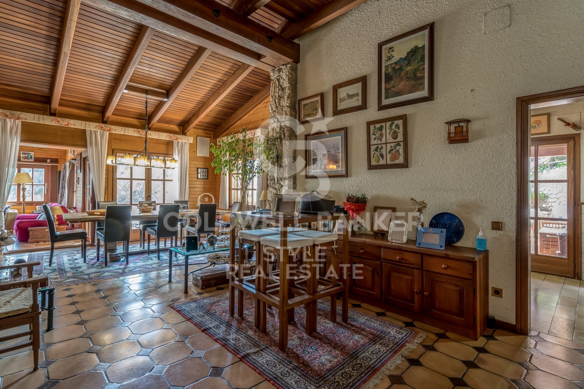 Beautiful rustic style finca