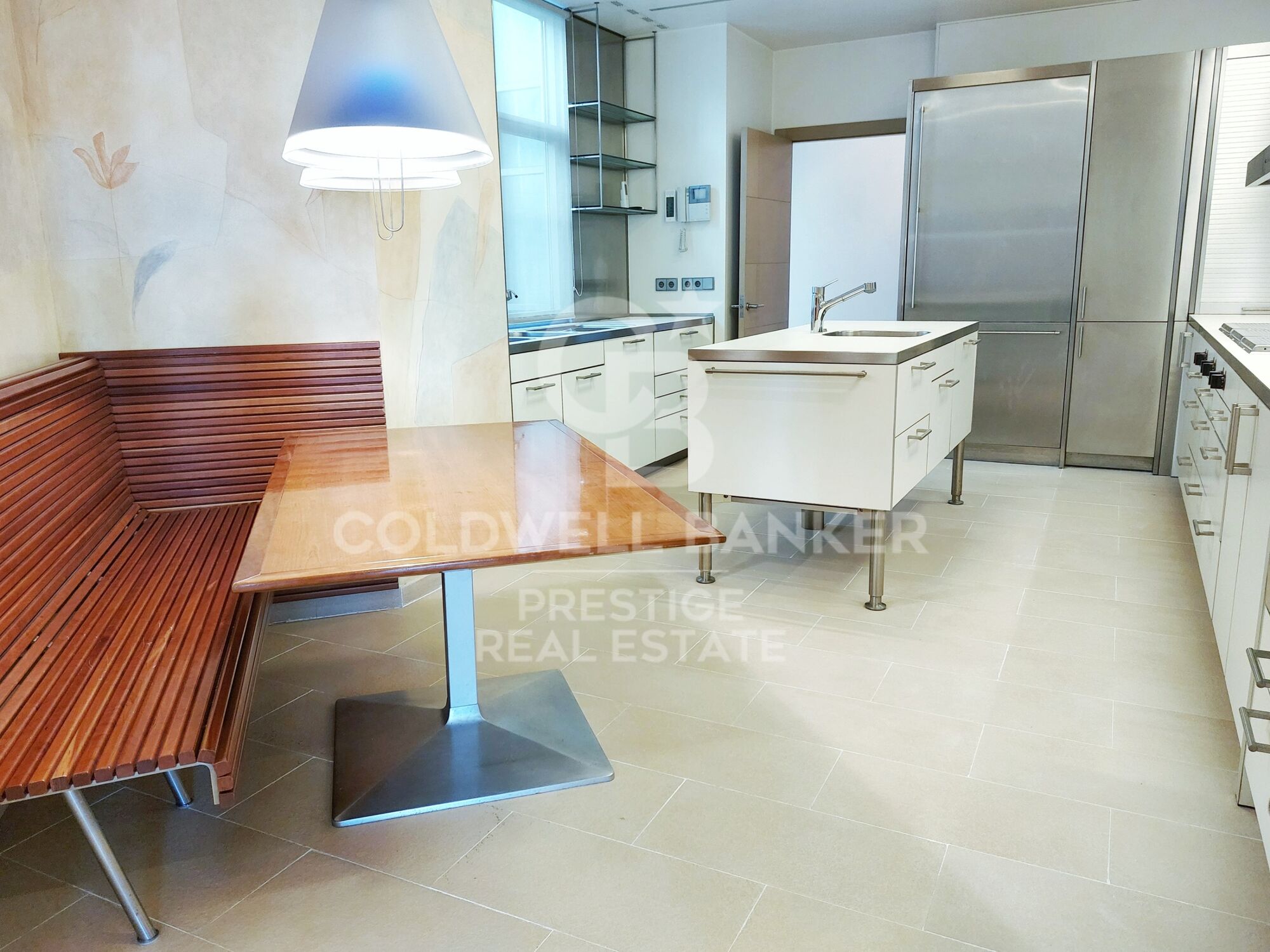 Luxury flat for sale in Barcelona