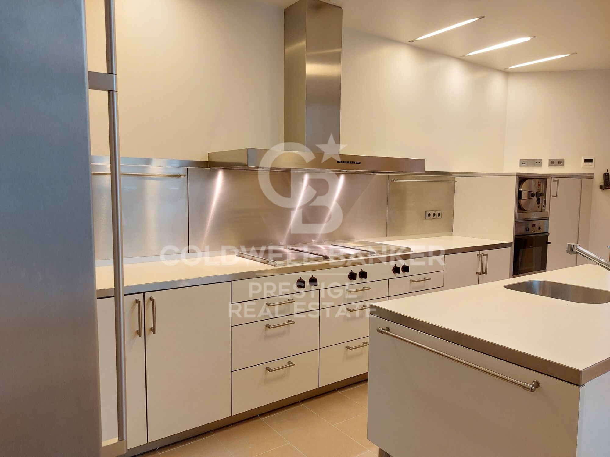 Luxury flat for sale in Barcelona